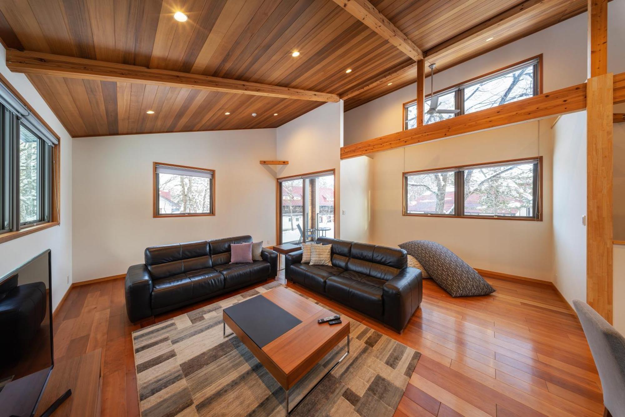 Bluebird Hakuba