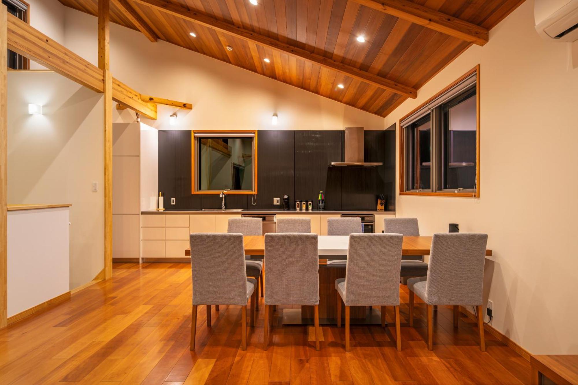 Chalet Bluebird *