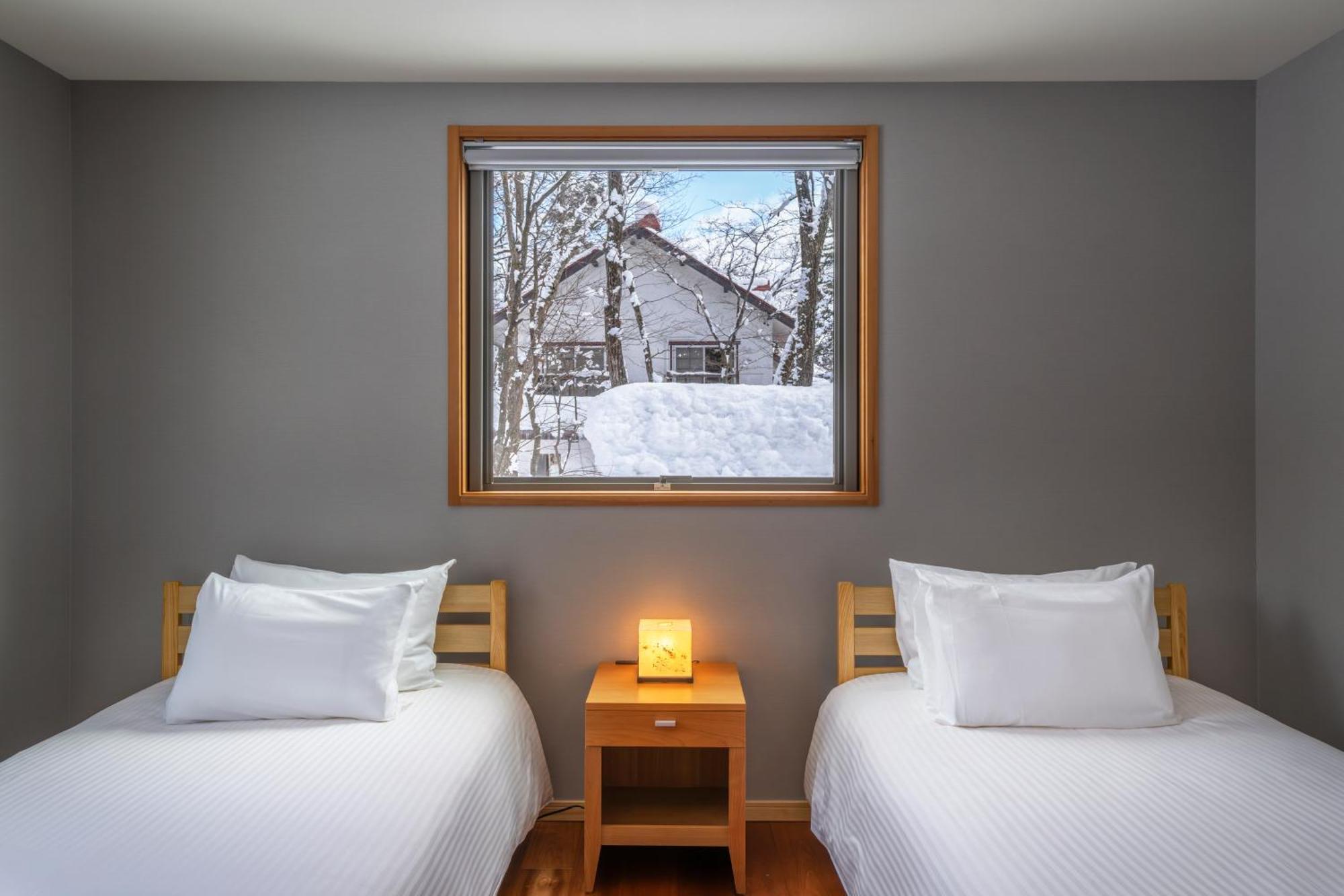 Chalet Bluebird *